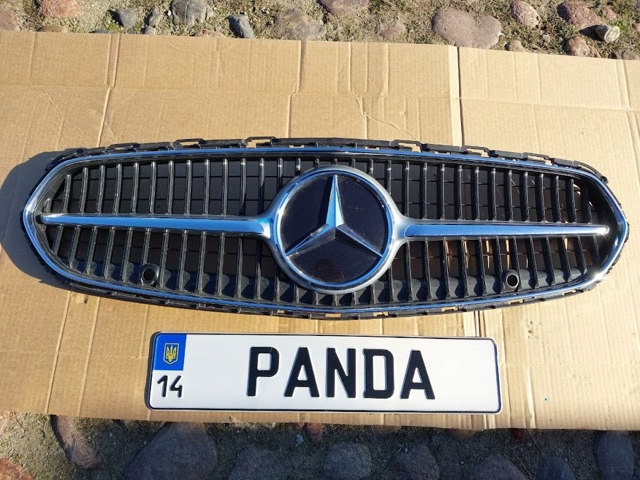 A2068883800 Mercedes Решітка радіатора