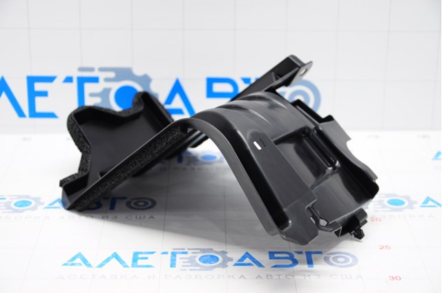 5329148020 Toyota Повітропровід (дефлектор) радіатора, правий