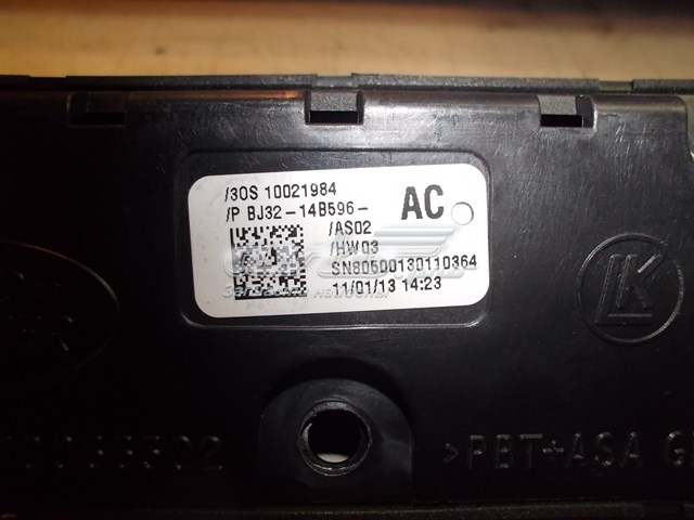 Купити LR025893 Land Rover 