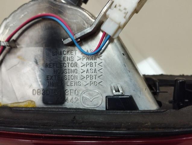 Купити DB3D513F0 Mazda 
