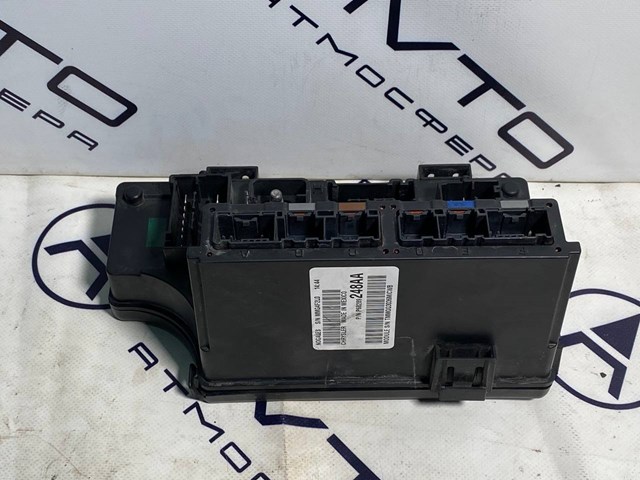 Блок запобіжників P68289248AA Chrysler