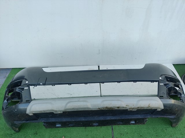 Передній бампер 9810923277 Peugeot/Citroen
