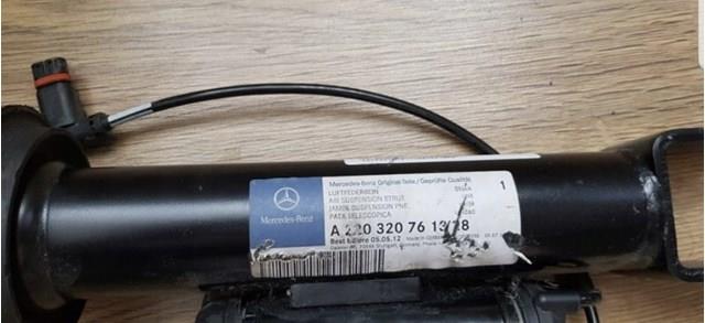 A220320761328 Mercedes Стійка передня