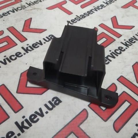  Tesla 105695100C ціна, від 17.53 USD