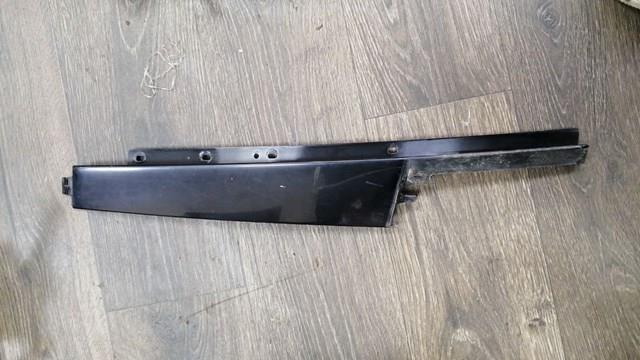 LR026424 Land Rover Накладка передніх дверей, правих, вертикальна
