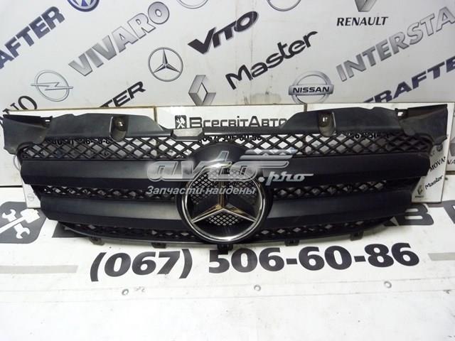 Купити A9068800285 Mercedes Захисна решітка радіатора