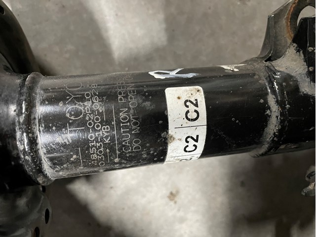 4851002P10 Toyota 