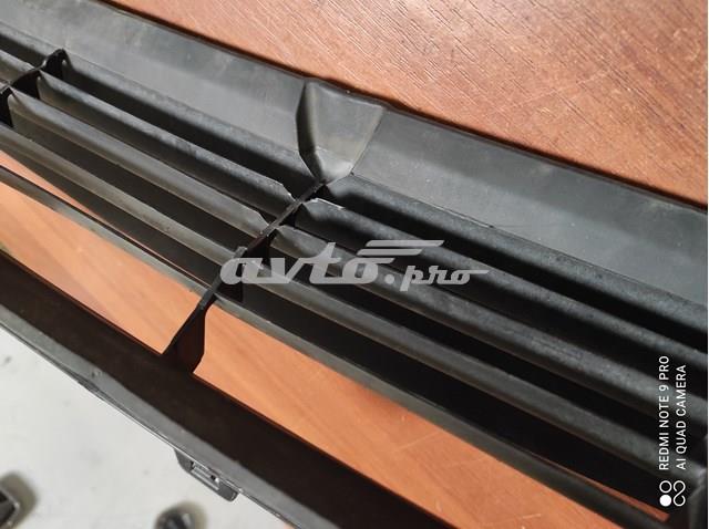 Решітка переднього бампера Tesla Motors 104773400F ціна, від 77.53 USD