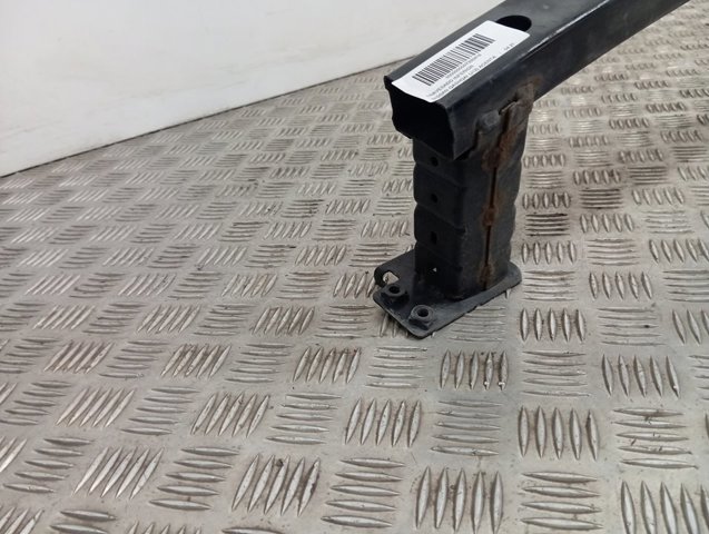 Підсилювач бампера переднього F20316UAEH Nissan/Infiniti