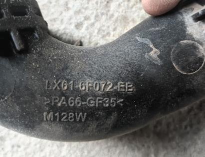 LX6Z6F072C Ford Трубка, що нагнітається