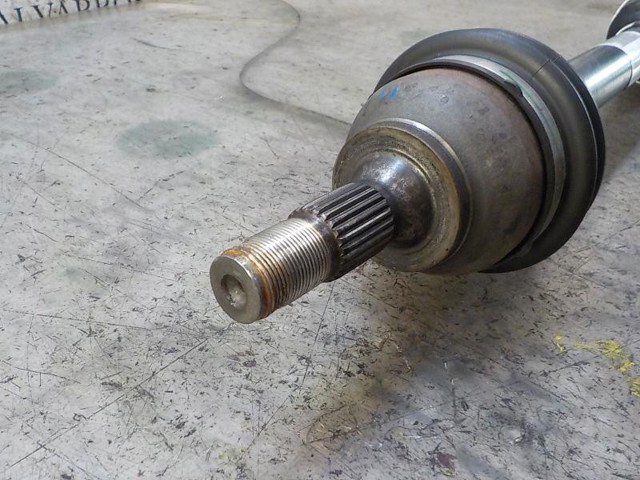 Ліва піввісь 3272LG Peugeot/Citroen