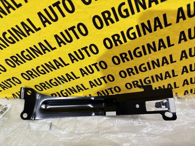 Лівий кронштейн заднього бампера Mazda KB7W52B32A ціна, від 5.91 USD