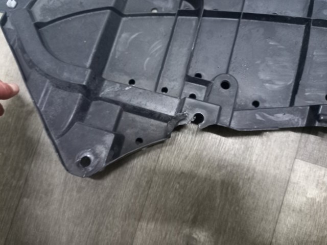  526180E040 Toyota