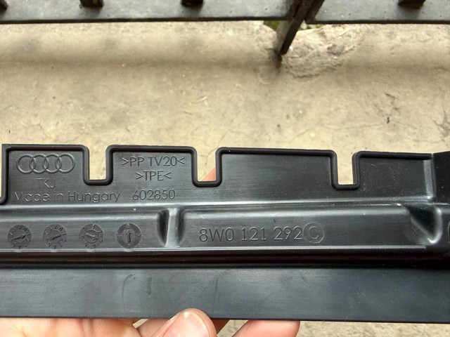 8W0121292 VAG 