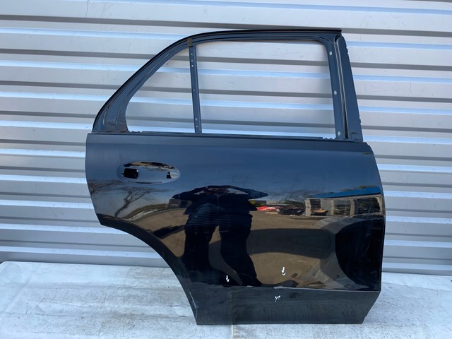 Двері задні, праві Mercedes A1677308211 ціна, від 1266.87 USD