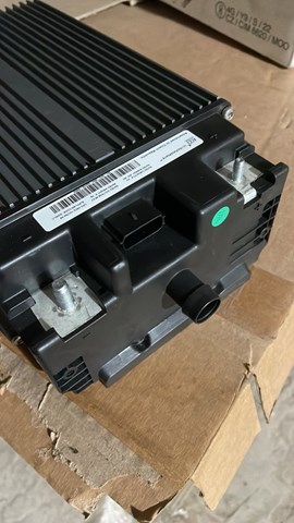 Купити LR115327 Land Rover Батарейний модуль електромобіля