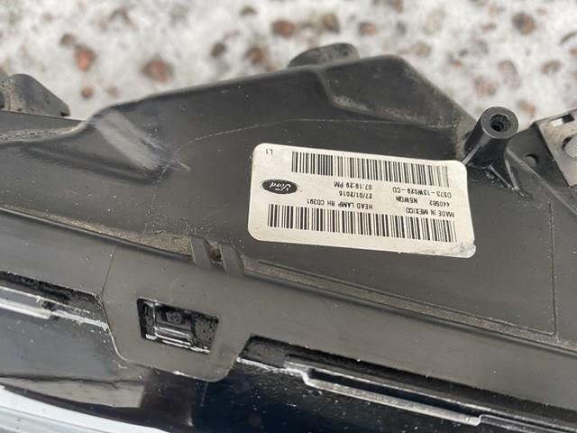 Фара права DS7313W029CD Ford