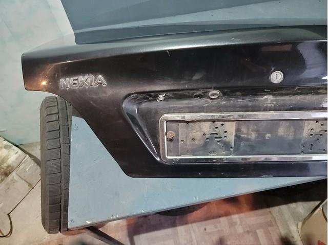 Кришка багажника на Daewoo Nexia II N150