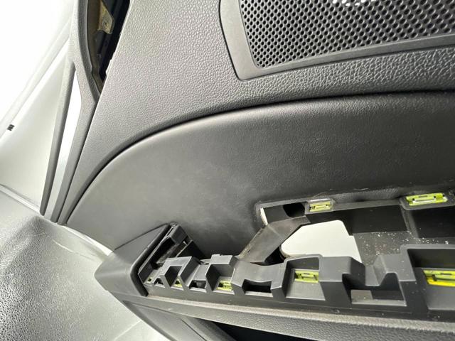 Купити 3T5867211 VAG Картки обшивки задніх дверей правих