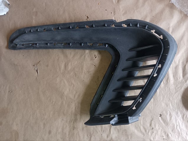 Решітка переднього бампера, права Tempest 0274585912 ціна, від 16.49 USD