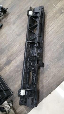 9814191780 Peugeot/Citroen Супорт радіатора верхній/монтажна панель кріплення фар
