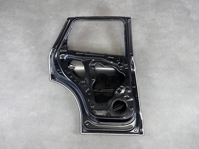 Двері задні Mazda KBY07302XD ціна, від 326.73 USD