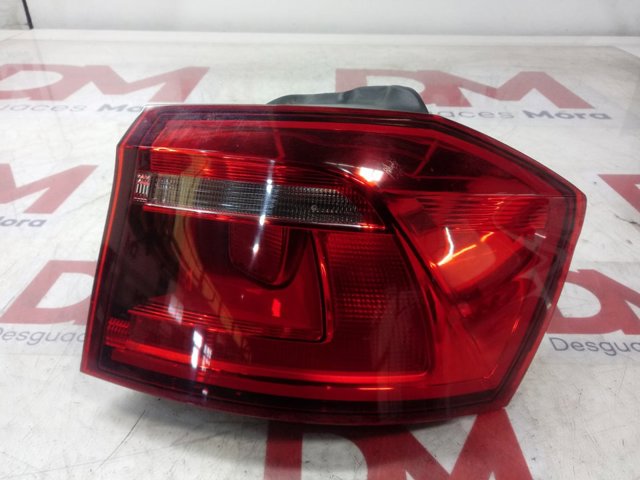 510945096H VAG Фара задня права зовнішня