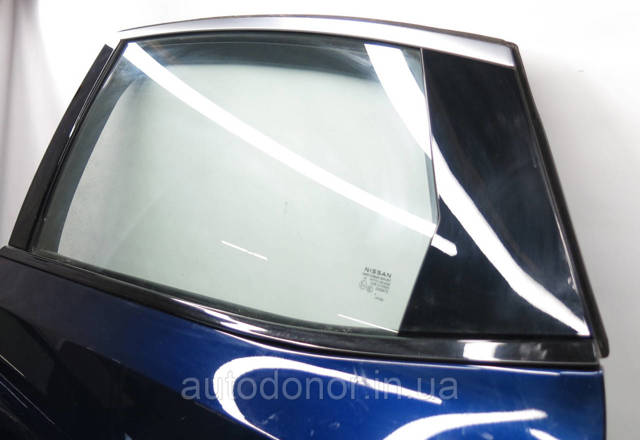 823015MP5A Nissan/Infiniti Скло задніх дверей, лівих