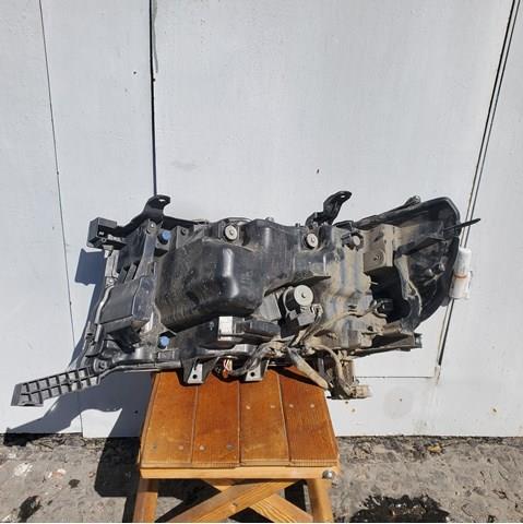 Фара правая Toyota 8110560P40 ціна, від 924.38 USD