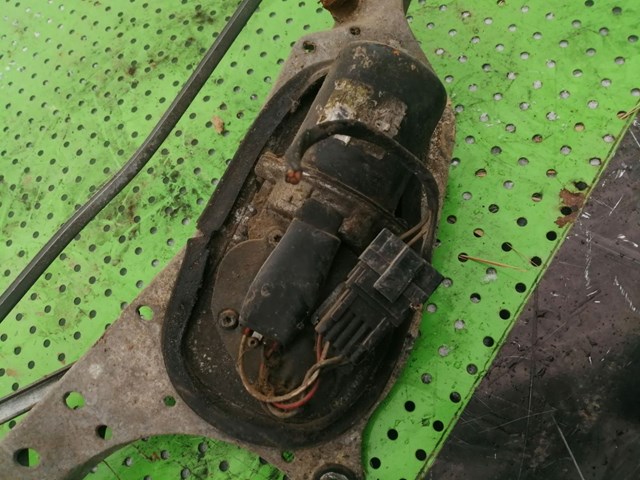 Купити 8200000525 Renault (RVI) Трапеція двірників