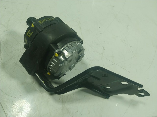 Помпа охолодження Renault (RVI) 210106635R ціна, від 162.86 USD