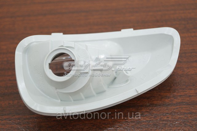 Покажчик повороту дзеркала, правий 261609635R Opel