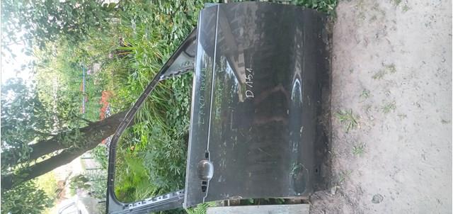 Дверка передня права Land Rover LR080195