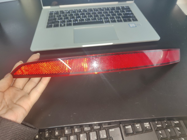 Катафот (відбивач) заднього бампера, лівий ZSD1612OL Signeda