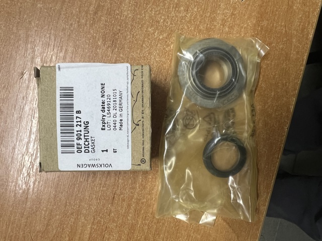Купити 0EF901217B VAG 