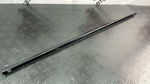 LR163572 Land Rover 