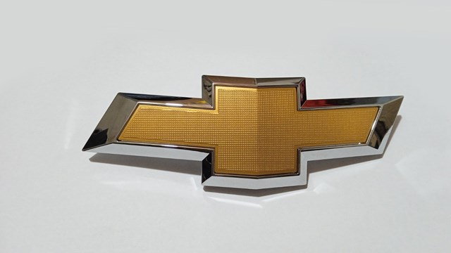 Емблема решітки радіатора Chevrolet Equinox (Шевроле Equinox)