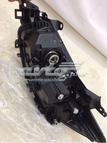KD3151031D Mazda Основна фара - вставка
