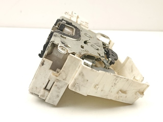  Mercedes A1697202735 ціна, від 57.01 USD
