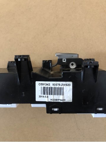  Hyundai/Kia 935752W620 ціна, від 15.17 USD