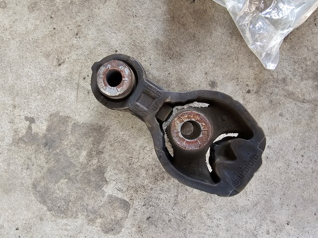 Купити GHP939040B Mazda 