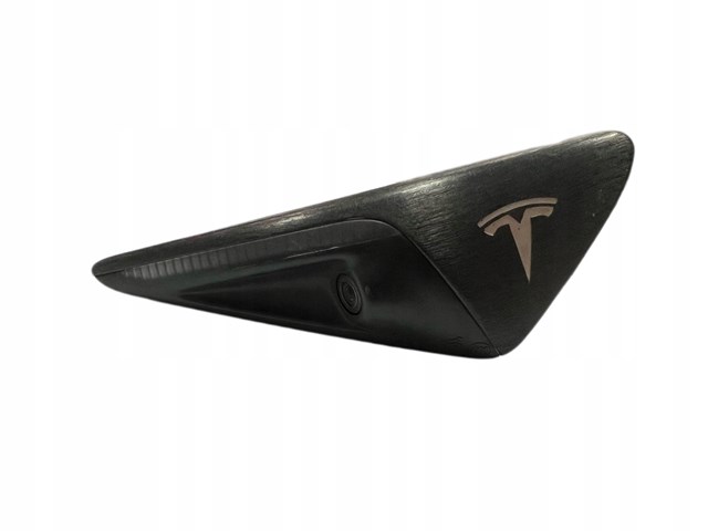  112510700B Tesla