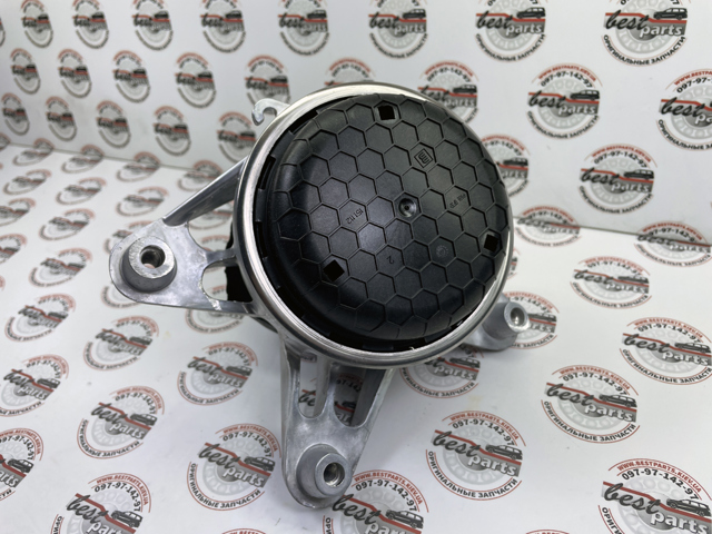  Mercedes A1672409600
