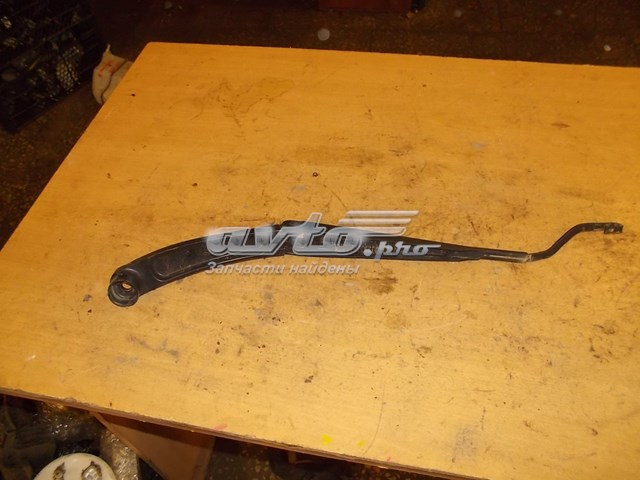 Поводок двірника Hyundai/Kia 983202P510