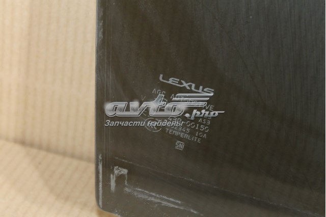 Скло заднє праве Toyota 6810378010 ціна, від 26.92 USD