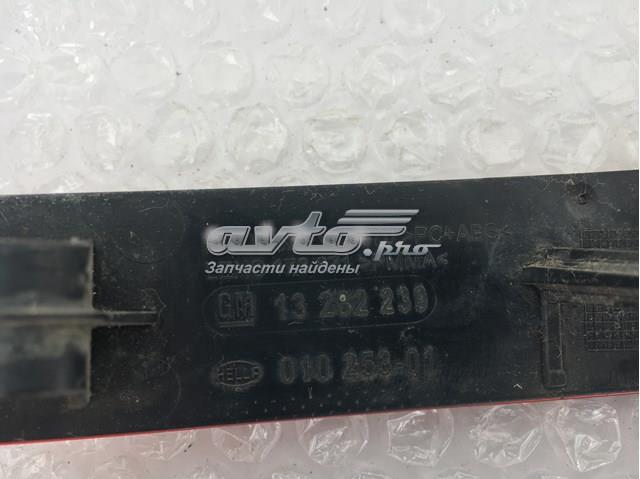 Лівий катафот заднього бампера General Motors 13282239 ціна, від 23.01 USD