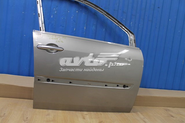 Пасажирські передні двері на Renault Scenic II JM0, JM1