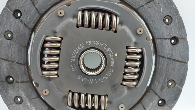 03C141031F VAG Диск зчеплення
