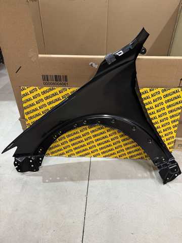 D10E52111C Mazda Крило переднє праве