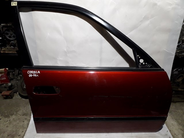  Двері передні, праві Toyota Corolla 